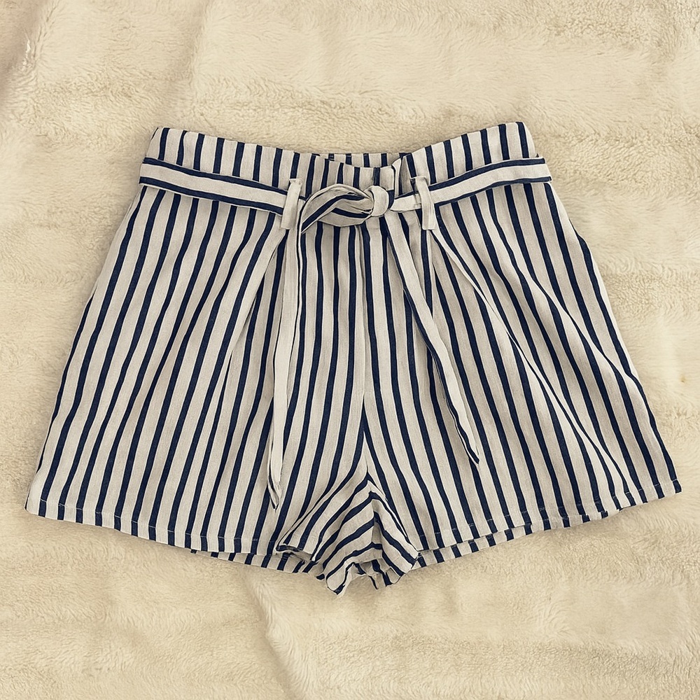 Zara Blue and White High Waist Shorts size 11/12 years